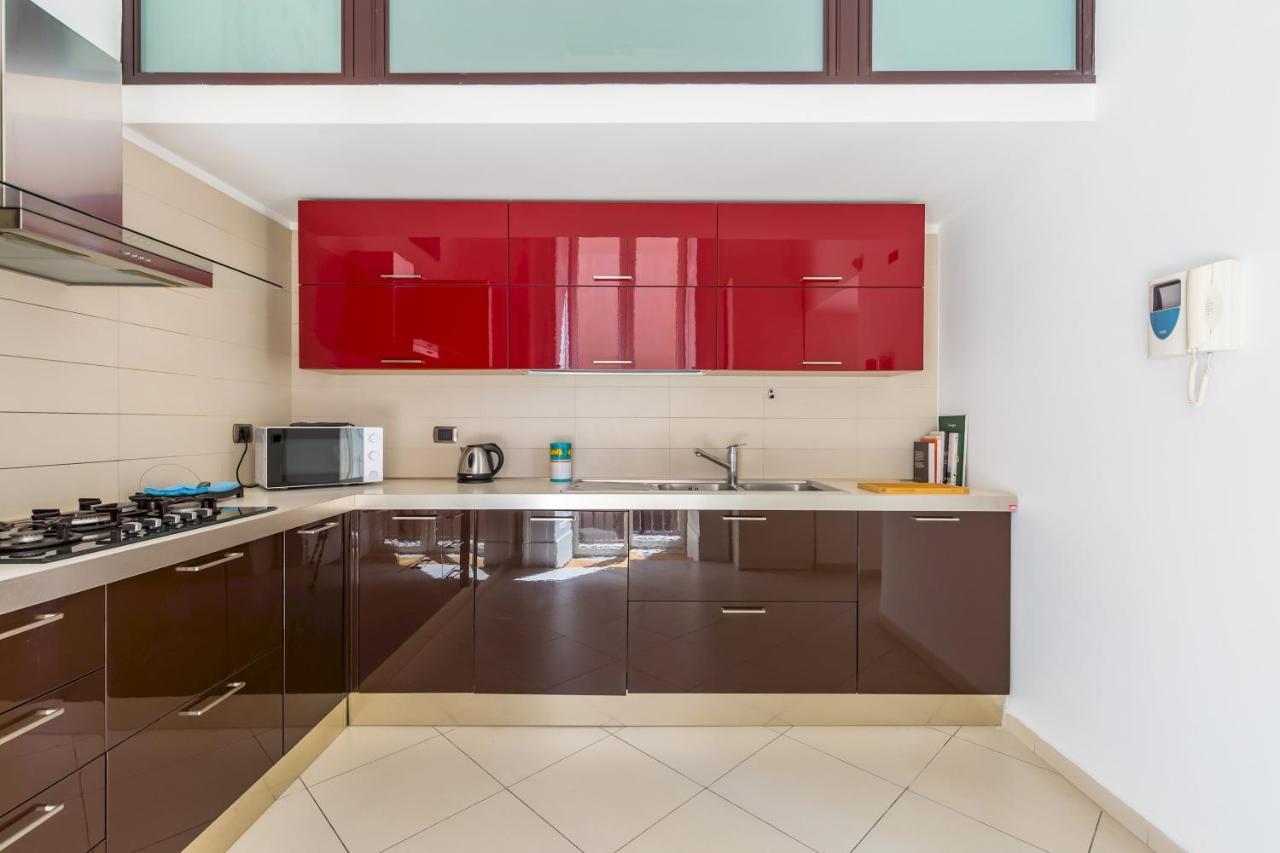 Design & Duplex At National Museum