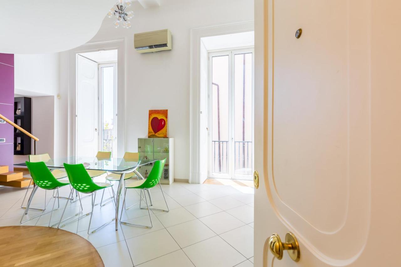 Design & Duplex At National Museum Naples