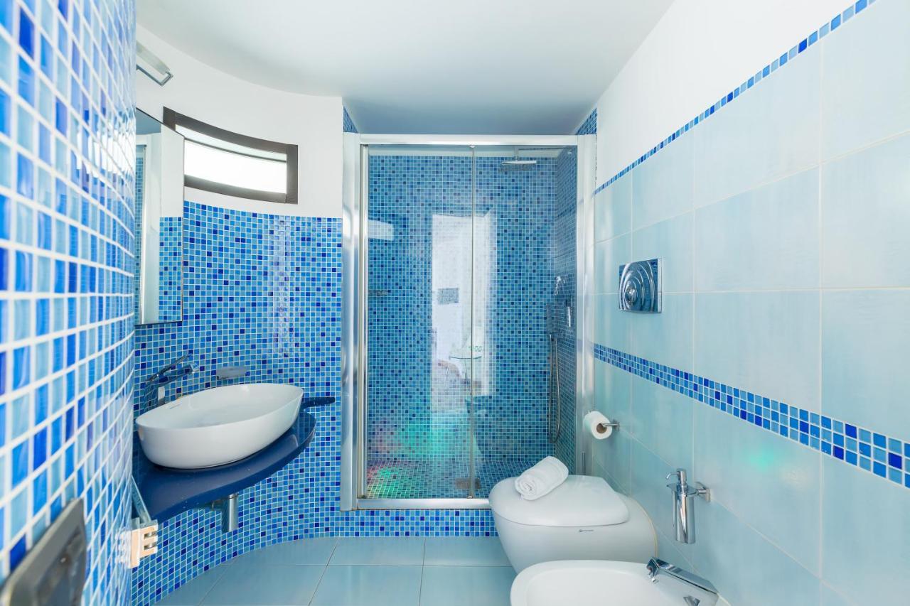 Design & Duplex At National Museum Naples