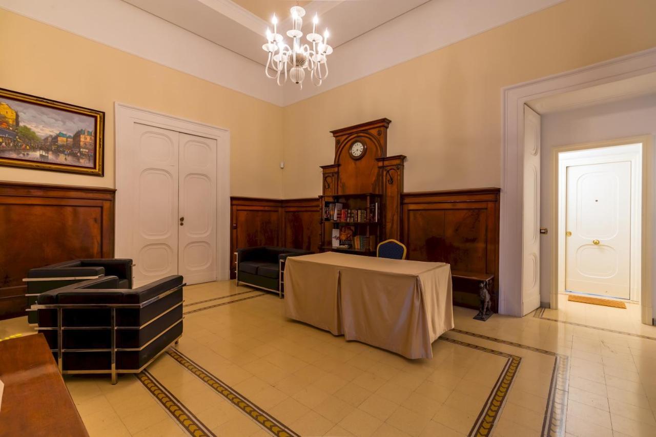 Design & Duplex At National Museum Appartement *
