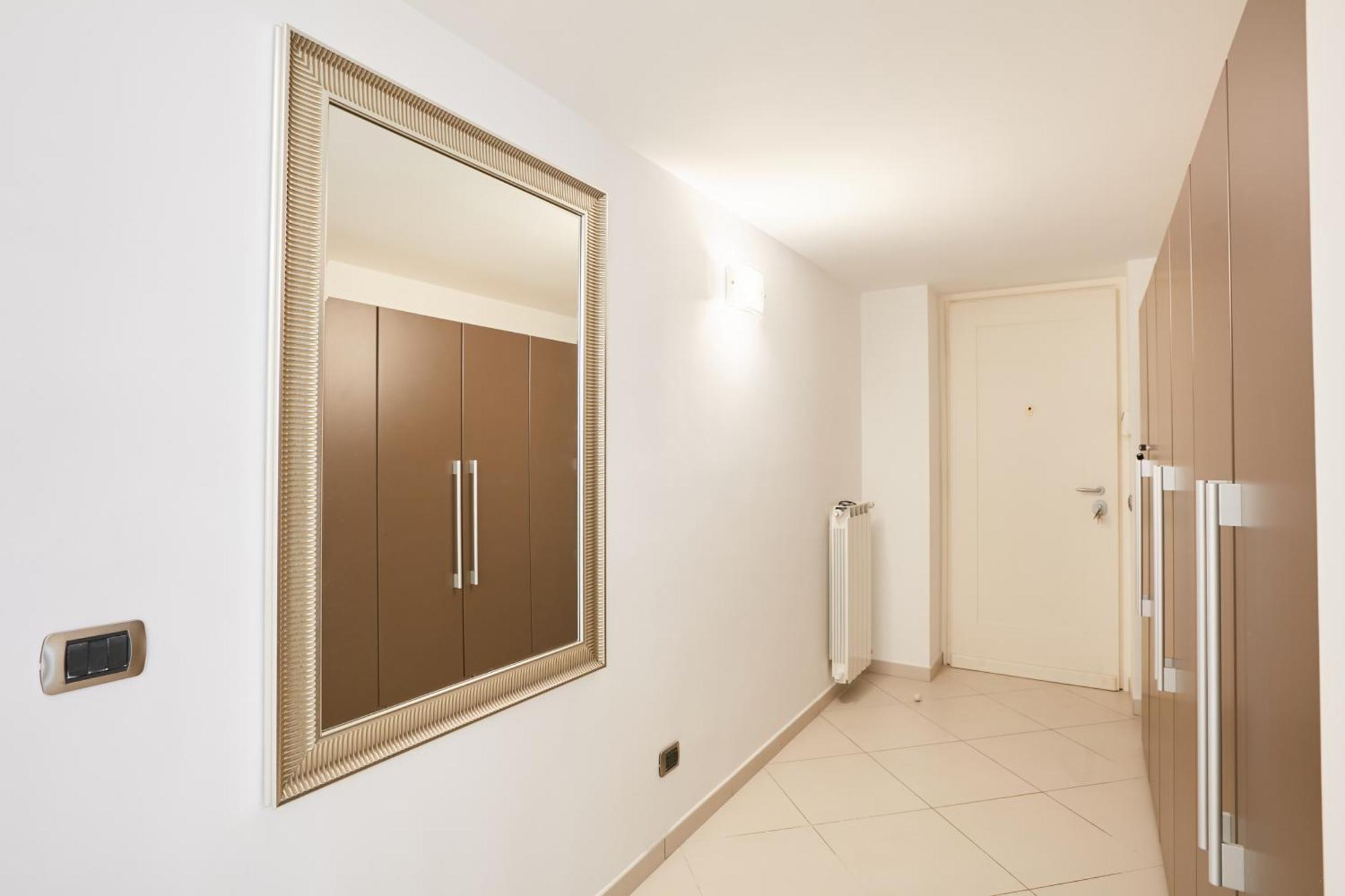 Design & Duplex At National Museum * Naples