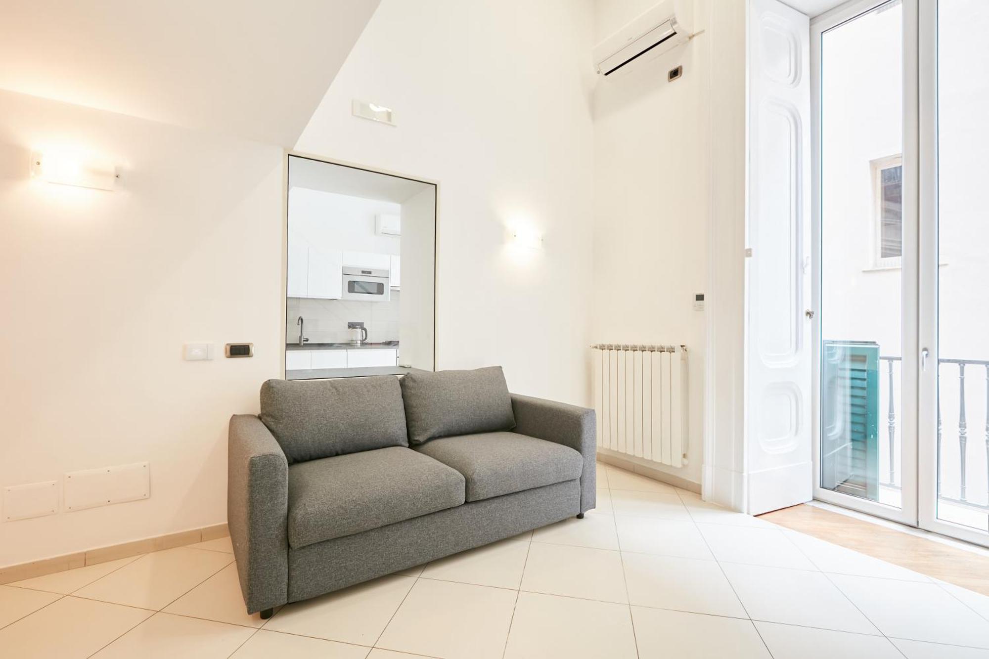 Design & Duplex At National Museum * Naples